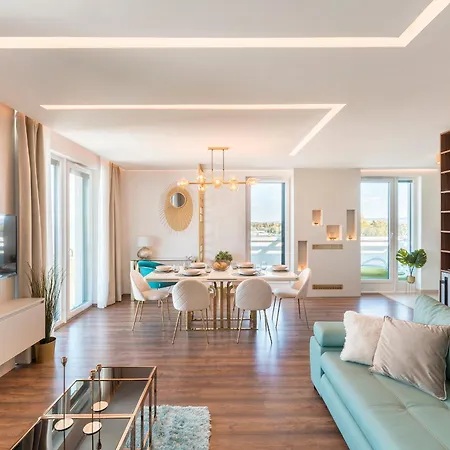 Sunset - Lakeside Apartment