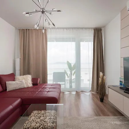 Sunset - Lakeside Apartment